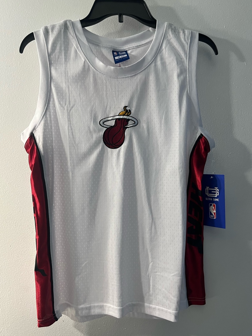 🔥🏀 Miami Heat White and Red Sleeveless Basketball Jersey - Picture 1 of 4
